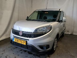 krockskadad bil auto Fiat Doblo Doblo Cargo (263) Van 1.3 D Multijet (55283775) [70kW]  (03-2016/12-20=
23) 2021/3