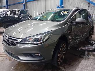 demontáž osobní automobily Opel Astra Astra K Sports Tourer Combi 1.4 Turbo 16V (B14XFT(Euro 6)) [110kW]  (1=
1-2015/12-2022) 2017