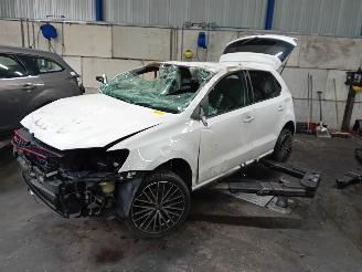 Vrakbiler auto Volkswagen Polo Polo V (6R) Hatchback 1.4 GTI 16V (CAVE(Euro 5)) [132kW]  (05-2010/05-=
2014) 2011/7