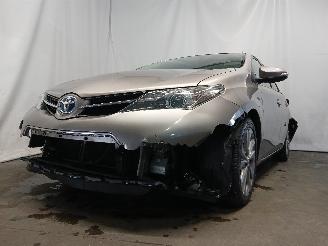 Auto incidentate Toyota Auris Auris Touring Sports (E18) Combi 1.8 16V Hybrid (2ZRFXE) [100kW]  (07-=
2013/12-2018) 2013/10