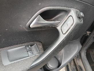 Volkswagen Polo Polo V (6R) Hatchback 1.2 TDI 12V BlueMotion (CFWA(Euro 5)) [55kW]  (1=
0-2009/05-2014) picture 10