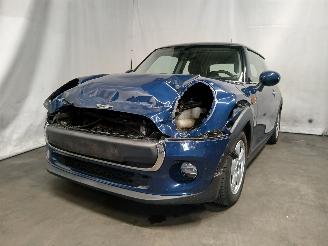 Auto incidentate Mini Mini Mini (F56) Hatchback 3-drs 1.5 12V One D (B37C15A) [70kW]  (03-2014/..=
=2E) 2014/8