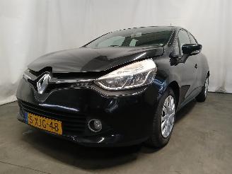 Auto incidentate Renault Clio Clio IV (5R) Hatchback 5-drs 1.5 Energy dCi 90 FAP (K9K-608(K9K-B6)) [=
66kW]  (11-2012/08-2021) 2014/7