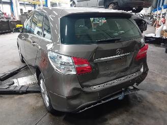 Mercedes B-klasse B (W246) Hatchback 1.6 B-180 BlueEFFICIENCY Turbo 16V (M270.910) [90kW=
]  (11-2011/12-2018) picture 4