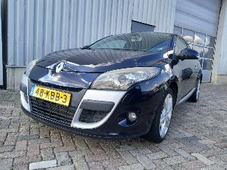 Avarii autoturisme Renault Mégane Megane III Coupe (DZ) Hatchback 3-drs 1.4 16V TCe 130 (H4J-700(H4J-A7)=
) [96kW]  (04-2009/02-2016) 2009/10