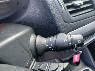 Renault Mégane Megane III Coupe (DZ) Hatchback 3-drs 1.4 16V TCe 130 (H4J-700(H4J-A7)=
) [96kW]  (04-2009/02-2016) picture 14