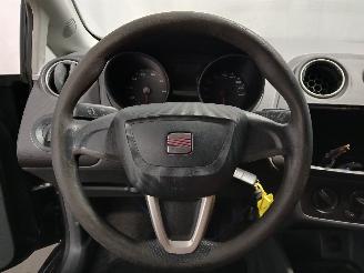 Seat Ibiza Ibiza IV (6J5) Hatchback 5-drs 1.2 12V (CGPB) [44kW]  (07-2009/05-2015=
) picture 14