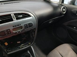 Seat Leon Leon (1P1) Hatchback 5-drs 1.4 TSI 16V (CAXC) [92kW]  (11-2007/12-2012=
) picture 15