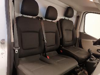 Renault Trafic Trafic (1FL/2FL/3FL/4FL) Van 1.6 dCi 125 Twin Turbo (R9M-452(R9M-D4)) =
[92kW]  (07-2015/...) picture 12