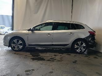 Renault Mégane Megane III Grandtour (KZ) Combi 5-drs 1.4 16V TCe 130 (H4J-700(H4J-A7)=
) [96kW]  (05-2009/02-2016) picture 4