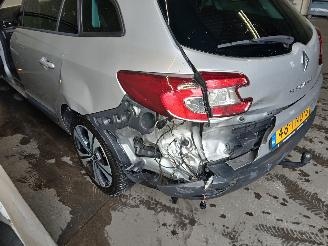 Renault Mégane Megane III Grandtour (KZ) Combi 5-drs 1.4 16V TCe 130 (H4J-700(H4J-A7)=
) [96kW]  (05-2009/02-2016) picture 21