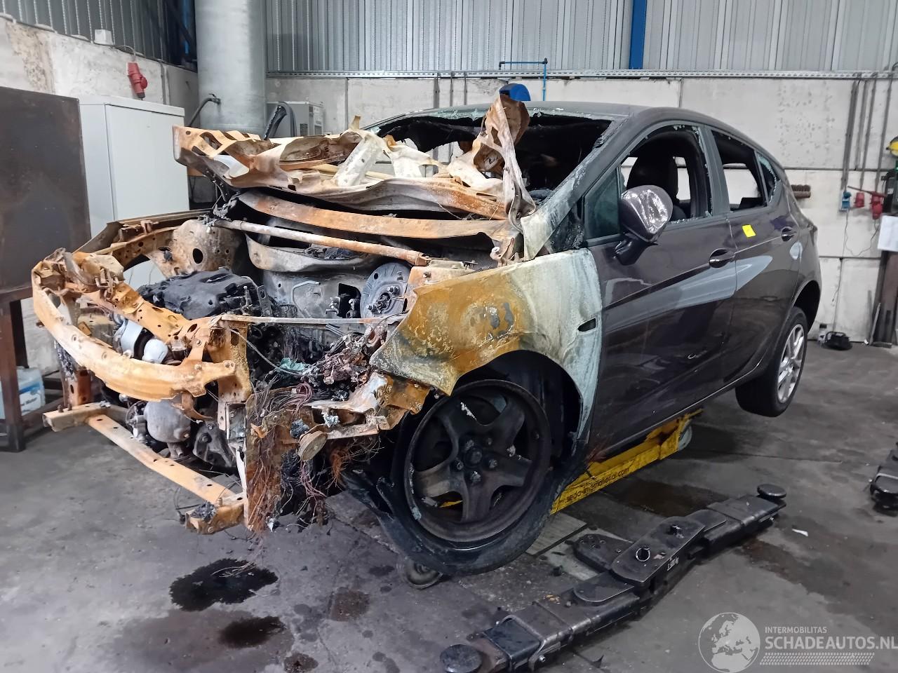 Opel Astra Astra K Hatchback 5-drs 1.0 Turbo 12V (B10XFT(Euro 6)) [77kW]  (10-201=
5/12-2022)