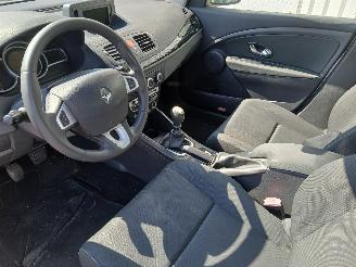 Renault Mégane Megane III Berline (BZ) 5-deurs 1.5 dCi 110 (K9K-636) [81kW]  (04-2011=
/...) picture 10