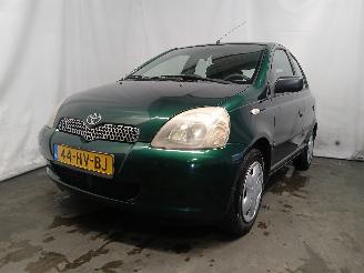 Damaged car Toyota Yaris Yaris (P1) Hatchback 1.3 16V VVT-i (2SZFE) [63kW]  (08-1999/11-2005) 2002/1