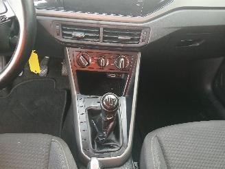 Volkswagen Polo Polo VI (AW1) Hatchback 5-drs 1.0 TSI 12V (CHZL) [70kW]  (06-2017/...)= picture 15