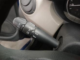 Dacia Sandero Sandero I (BS) Hatchback 1.2 16V (D4F-732(D4F-F7)) [55kW]  (11-2008/12=
-2012) picture 13