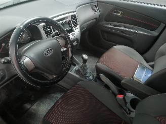 Kia Rio Rio II (DE) Hatchback 1.4 16V (G4EE) [71kW]  (03-2005/12-2011) picture 12