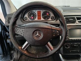 Mercedes B-klasse B (W245) Hatchback 2.0 B-200 16V (M266.960) [100kW]  (03-2005/11-2011)= picture 16