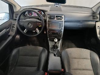 Mercedes B-klasse B (W245) Hatchback 2.0 B-200 16V (M266.960) [100kW]  (03-2005/11-2011)= picture 10