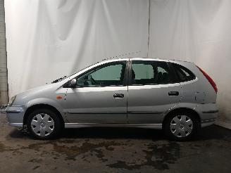 Nissan Almera Almera Tino (V10M) MPV 1.8 16V (QG18DE) [85kW]  (12-2002/02-2006) picture 4