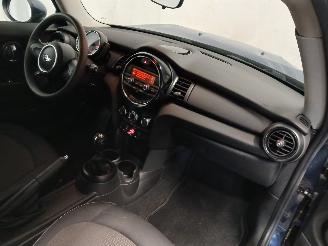 Mini Mini Mini (F56) Hatchback 3-drs 1.5 12V One D (B37C15A) [70kW]  (03-2014/..=
=2E) picture 8