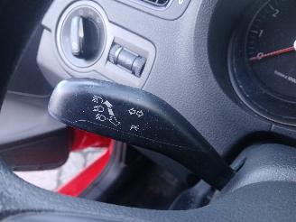 Volkswagen Polo Polo V (6R) Hatchback 1.2 12V BlueMotion Technology (CGPA(Euro 5)) [51=
kW]  (06-2009/05-2014) picture 14