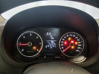 Volkswagen Polo Polo V (6R) Hatchback 1.2 TDI 12V BlueMotion (CFWA(Euro 5)) [55kW]  (1=
0-2009/05-2014) picture 22