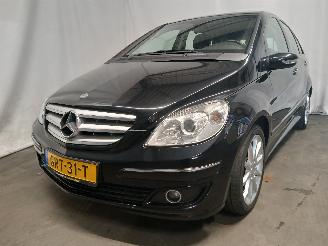 Schadeauto Mercedes B-klasse B (W245) Hatchback 1.7 B-170 16V (M266.940) [85kW]  (03-2005/11-2011) 2006/7