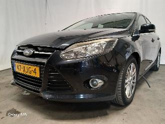 uszkodzony samochody osobowe Ford Focus Focus 3 Hatchback 1.0 Ti-VCT EcoBoost 12V 100 (M2DA(Euro 5)) [74kW]  (=
02-2012/05-2018) 2012/6