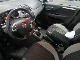 Fiat Punto Punto III (199) Hatchback 0.9 TwinAir (312.A.2000) [63kW]  (03-2012/..=
=2E) picture 11