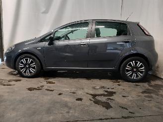 Fiat Punto Punto III (199) Hatchback 0.9 TwinAir (312.A.2000) [63kW]  (03-2012/..=
=2E) picture 4