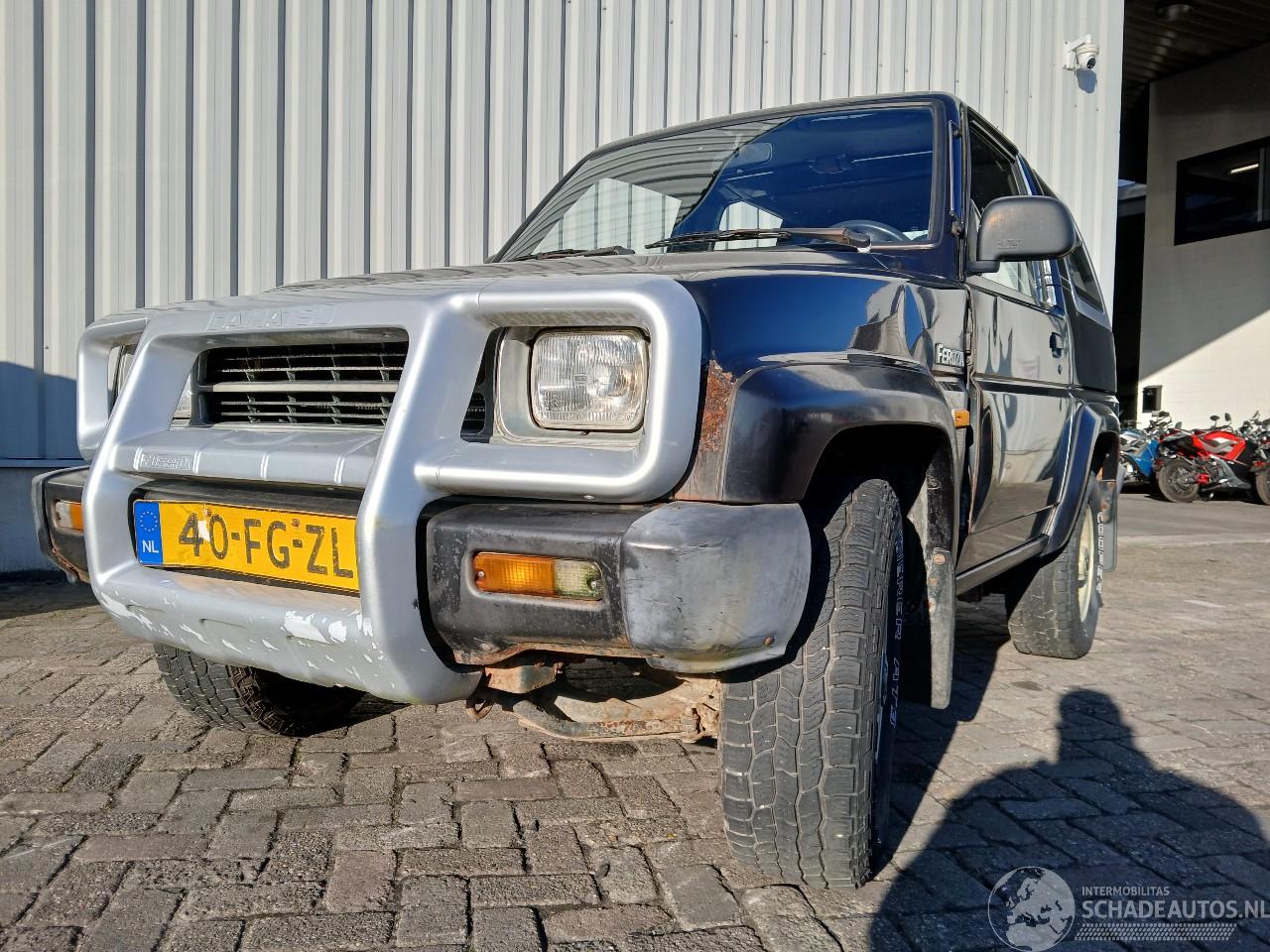 Daihatsu Feroza Feroza Soft Top (F300) Terreinwagen 1.6 DX,EL,SE 16V (HD-E) [70kW]  (1=
0-1988/12-1997)