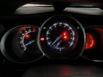 Citroën DS3 DS3 (SA) Hatchback 1.6 VTi 120 16V (EP6C(5FS)) [88kW]  (04-2010/07-201=
5) picture 21