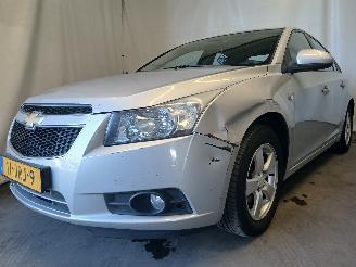 Auto incidentate Chevrolet Cruze Cruze (300) Sedan 1.8 16V VVT (F18D4(Euro 5)) [104kW]  (05-2009/12-201=
5) 2009/8