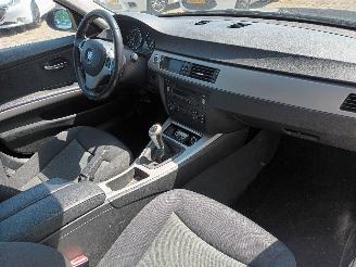 BMW 3-serie 3 serie (E90) Sedan 318d 16V (M47-D20(204D4)) [90kW]  (03-2005/08-2007=
) picture 10