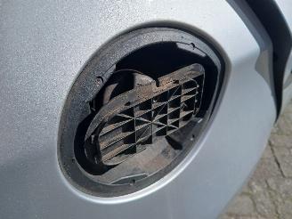 BMW 1-serie 1 serie (E87/87N) Hatchback 5-drs 116i 1.6 16V (N45-B16A) [85kW]  (06-=
2004/06-2011) picture 21