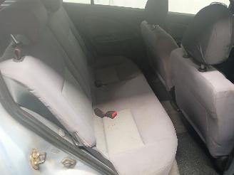 Nissan Almera Almera (N16) Hatchback 1.5 16V (QG15DE(Euro 4)) [72kW]  (10-2002/09-20=
06) picture 10