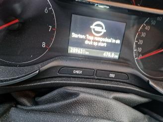 Opel Crossland Crossland (X) SUV 1.2 Turbo 12V (F12XHT(EB2ADTS)) [96kW]  (03-2017/...=
) picture 2