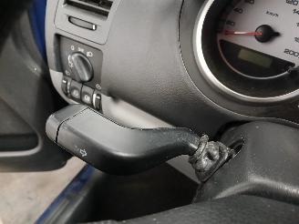 Suzuki Ignis Ignis (MH) Hatchback 5-drs 1.3 16V (M13A VVT) [69kW]  (09-2003/12-2007=
) picture 14