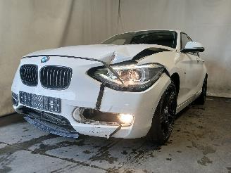 Vaurioauto  passenger cars BMW 1-serie 1 serie (F20) Hatchback 5-drs 116i 1.6 16V (N13-B16A) [100kW]  (07-201=
1/02-2015) 2012/4