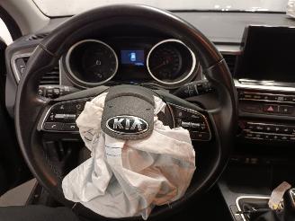 Kia Cee d Ceed Sportswagon (CDF) Combi 5-drs 1.0i T-GDi 12V (G3LC) [88kW]  (05-2=
018/...) picture 14