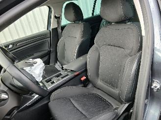 Renault Mégane Megane IV Estate (RFBK) Combi 5-drs 1.3 TCE 140 16V (H5H-450(H5H-A4)) =
[103kW]  (01-2018/...) picture 8