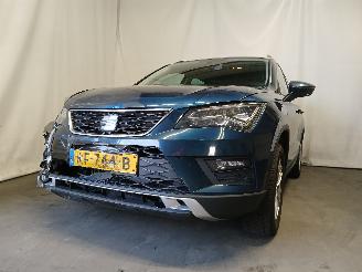 Vaurioauto  passenger cars Seat Ateca Ateca (5FPX) SUV 1.0 TSI 12V (CHZJ) [85kW]  (05-2016/...) 2017/11