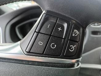 Volvo V-40 V40 (MV) Hatchback 5-drs 1.6 D2 (D4162T) [84kW]  (03-2012/12-2016) picture 18