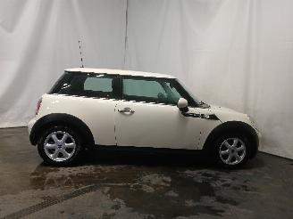Mini Mini Mini (R56) Hatchback 1.6 16V One (N16-B16A) [72kW]  (03-2010/11-2013) picture 7