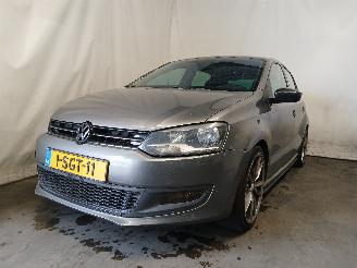 Damaged car Volkswagen Polo Polo V (6R) Hatchback 1.2 TSI (CBZC(Euro 5)) [66kW]  (05-2011/05-2014)= 2013/9