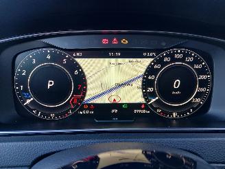 Volkswagen Golf Golf VII (AUA) Hatchback 2.0 R 4Motion 16V (DNUE) [221kW]  (11-2013/08=
-2020) picture 24