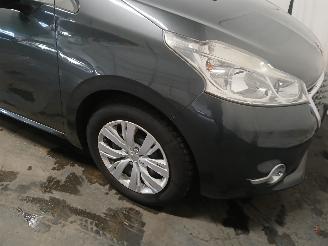 Peugeot 208 208 I (CA/CC/CK/CL) Hatchback 1.2 Vti 12V PureTech 82 (EB2F(HMZ)) [60k=
W]  (03-2012/12-2019) picture 21