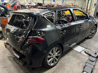 Toyota Auris Auris (E18) Hatchback 5-drs 1.8 16V Hybrid (2ZRFXE) [100kW]  (10-2012/=
03-2019) picture 4