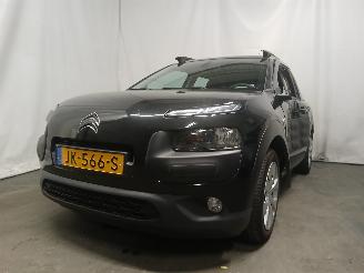 uszkodzony samochody osobowe Citroën C4 C4 Cactus (0B/0P) Hatchback 5-drs 1.2 PureTech 82 12V (EB2F(HMZ)) [60k=
W]  (09-2014/...) 2016/4
